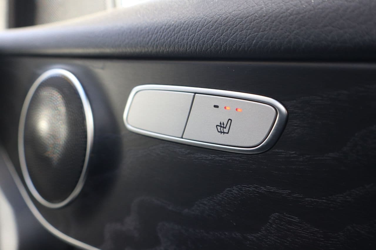 Mercedes-Benz Glc 2.0 GLC300d AMG Line (Premium) — image 32