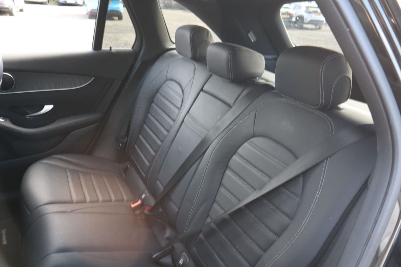 Mercedes-Benz Glc 2.0 GLC300d AMG Line (Premium) — image 49