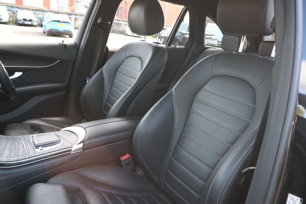 Mercedes-Benz Glc 2.0 GLC300d AMG Line (Premium) — image 47