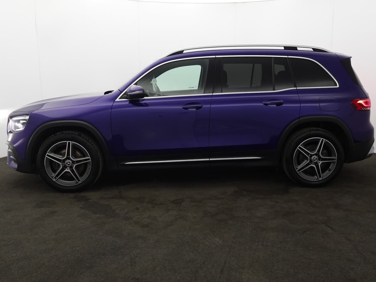 Mercedes-Benz Glb 1.3 GLB200 AMG Line — image 6
