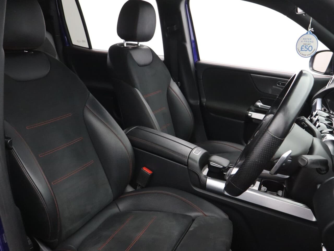 Mercedes-Benz Glb 1.3 GLB200 AMG Line — image 15