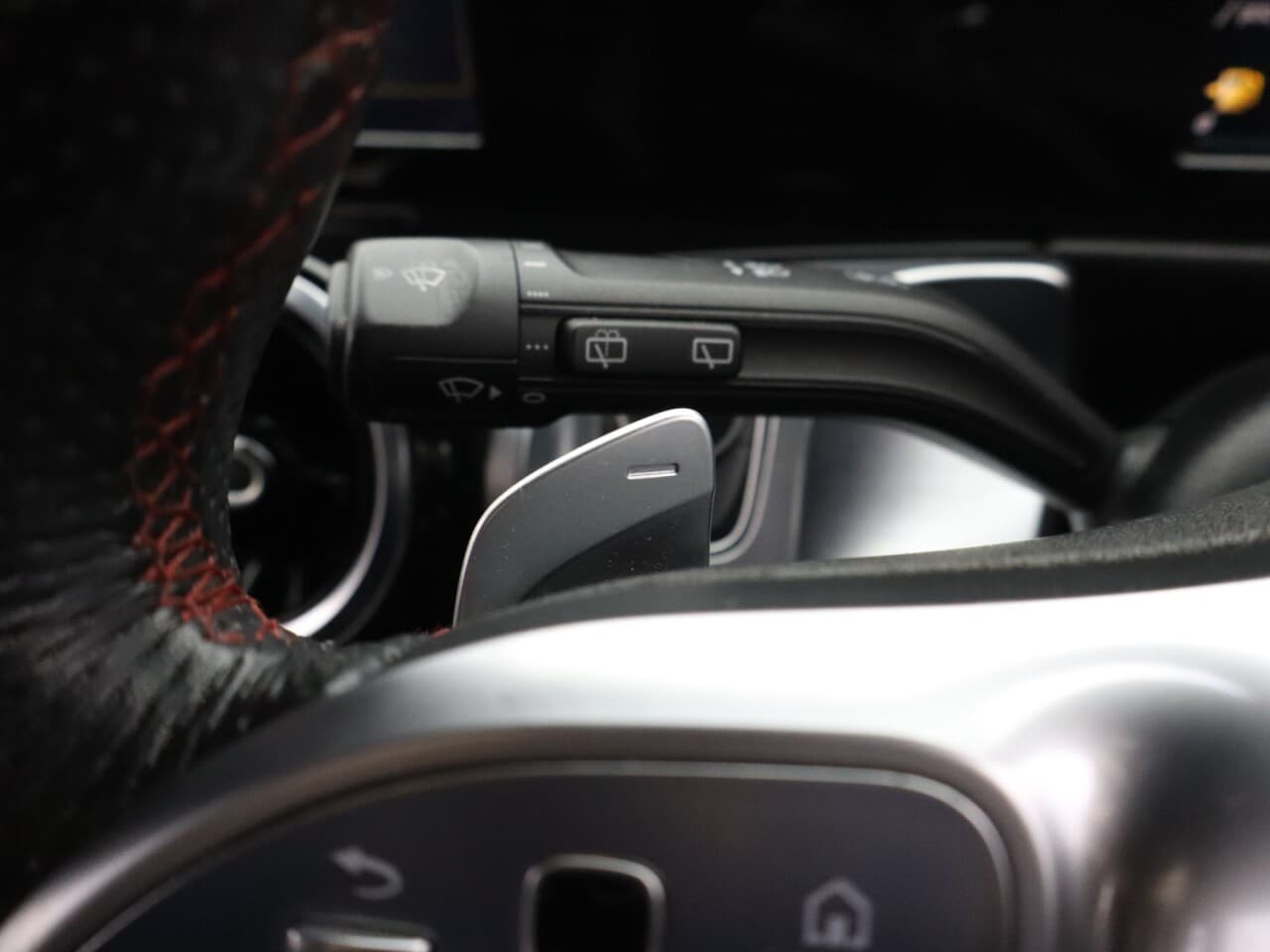 Mercedes-Benz Glb 1.3 GLB200 AMG Line — image 39