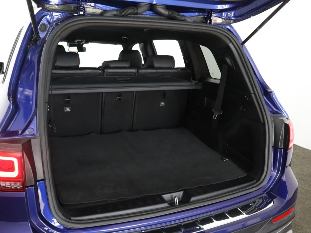 Mercedes-Benz Glb 1.3 GLB200 AMG Line — image 46