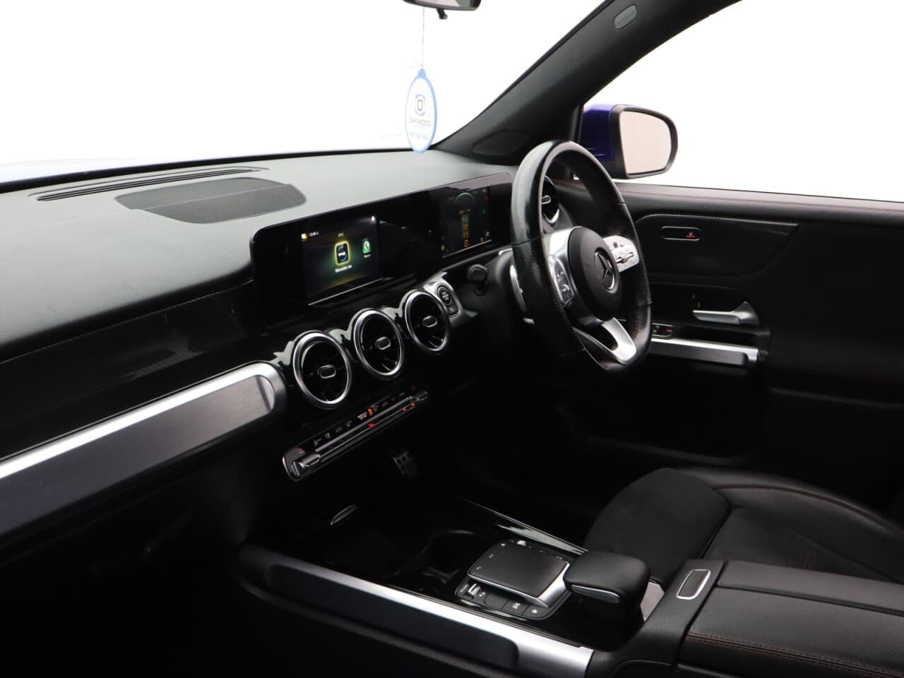 Mercedes-Benz Glb 1.3 GLB200 AMG Line — image 42