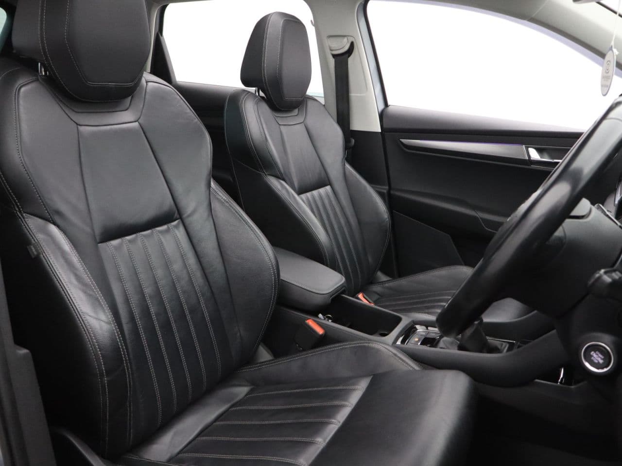 Skoda Karoq 2.0 TDI Edition — image 15