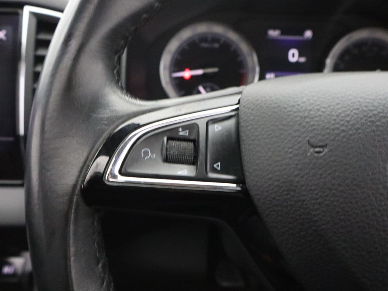 Skoda Karoq 2.0 TDI Edition — image 18