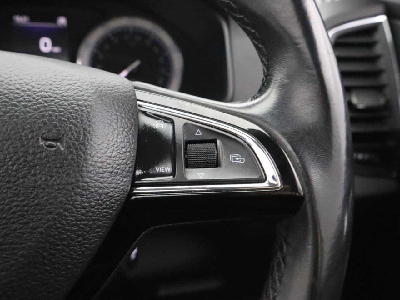 Skoda Karoq 2.0 TDI Edition — image 20