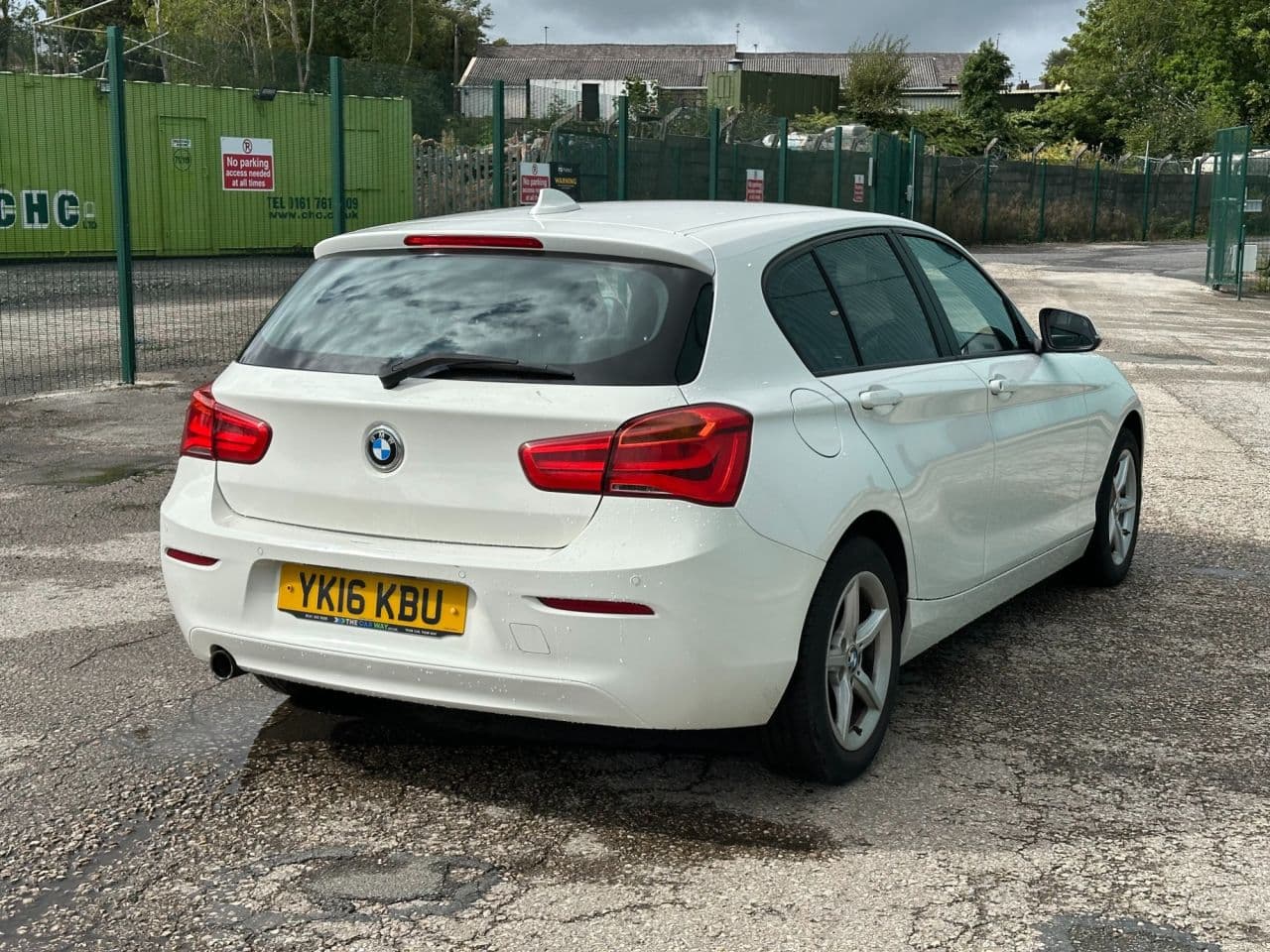 BMW 1 Series 1.5 118i SE — image 5
