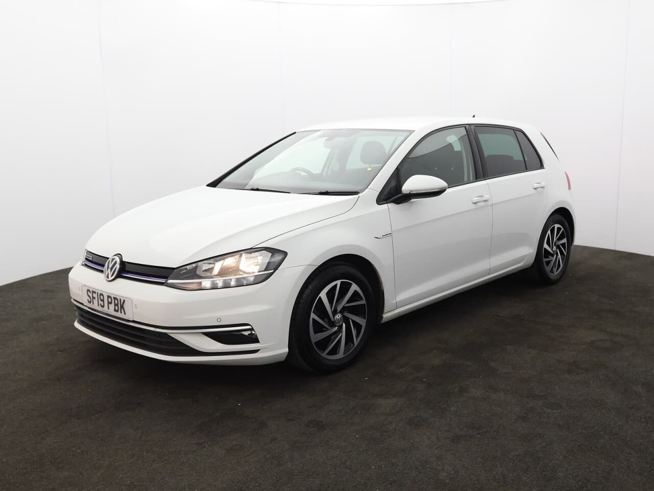 Volkswagen Golf 1.5 TSI EVO Match — image 5