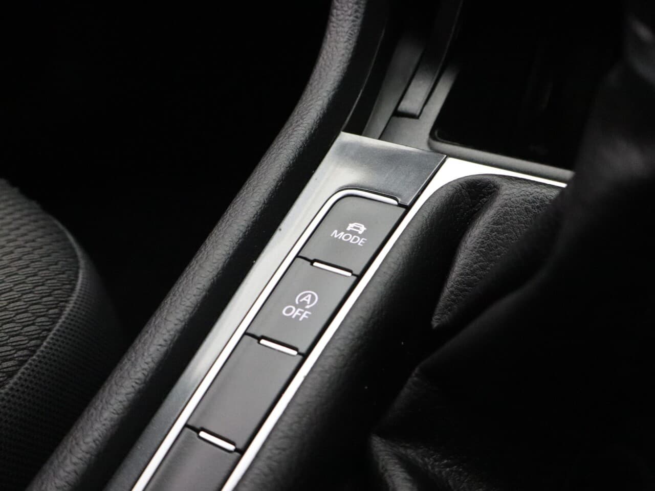 Volkswagen Golf 1.5 TSI EVO Match — image 28