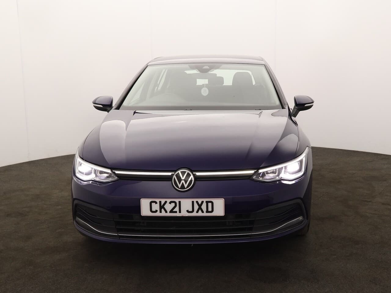 Volkswagen Golf 1.5 eTSI MHEV Style — image 4