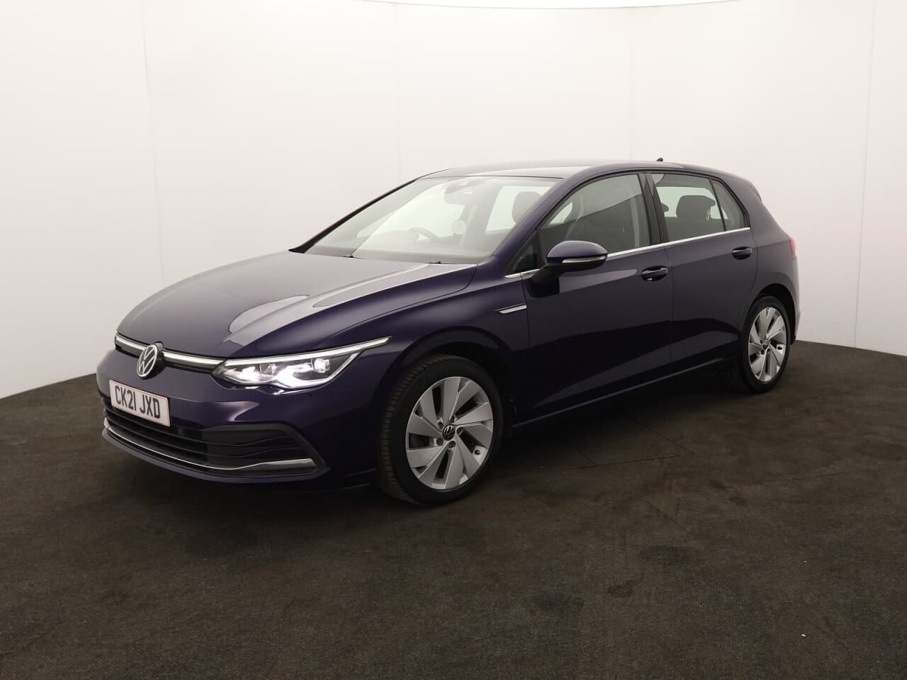 Volkswagen Golf 1.5 eTSI MHEV Style — image 5