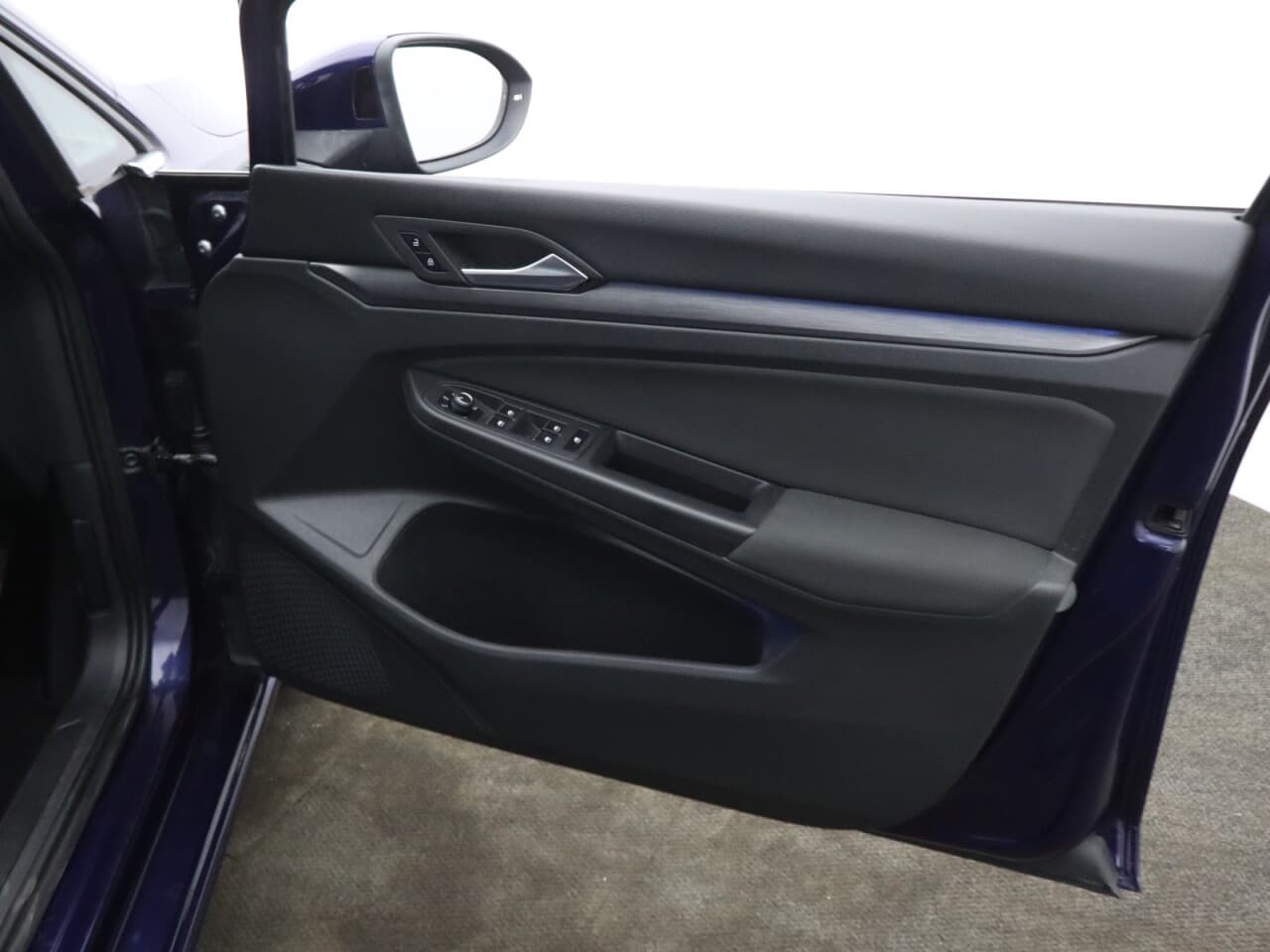Volkswagen Golf 1.5 eTSI MHEV Style — image 49