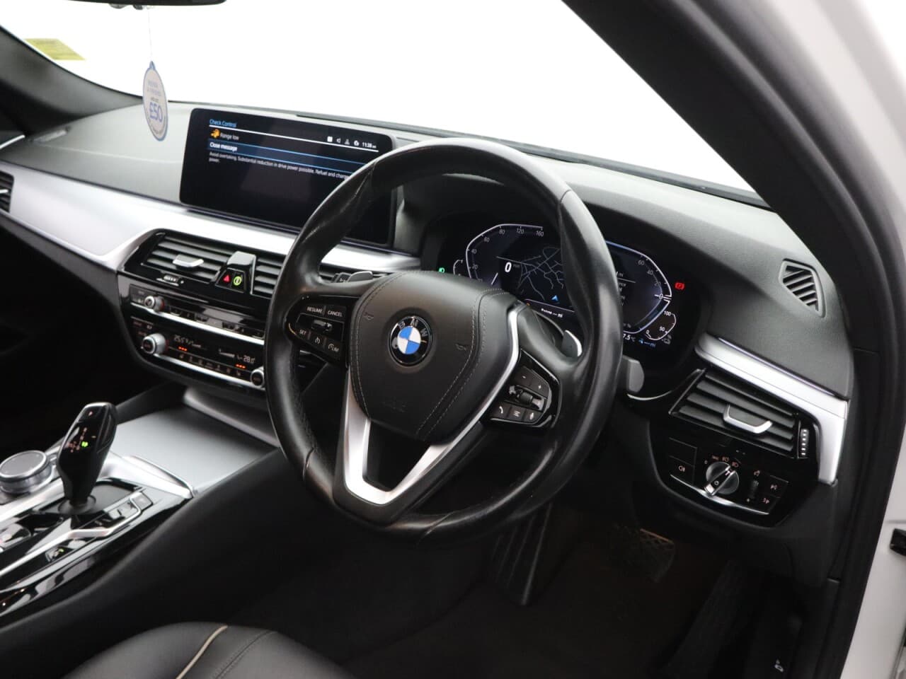 BMW 5 Series 2.0 530e 12kWh SE — image 14