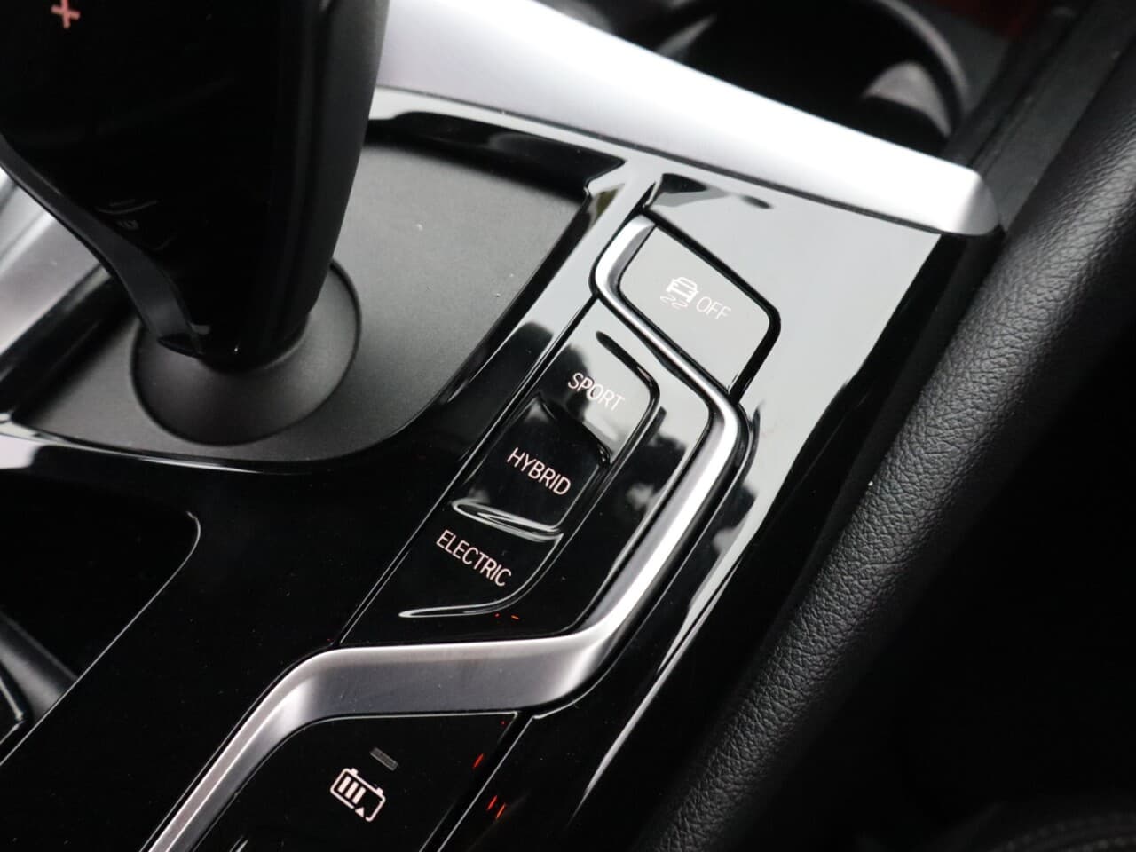 BMW 5 Series 2.0 530e 12kWh SE — image 27