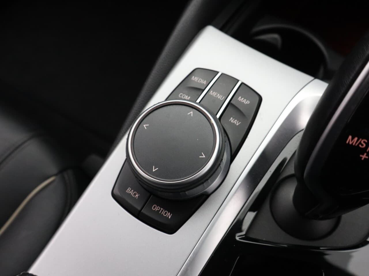 BMW 5 Series 2.0 530e 12kWh SE — image 29