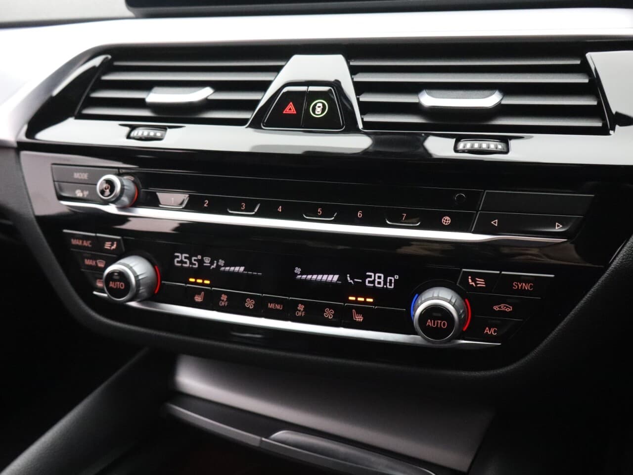 BMW 5 Series 2.0 530e 12kWh SE — image 30