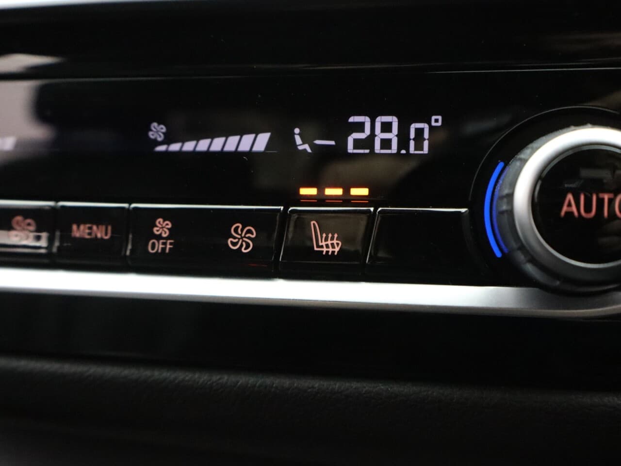 BMW 5 Series 2.0 530e 12kWh SE — image 32