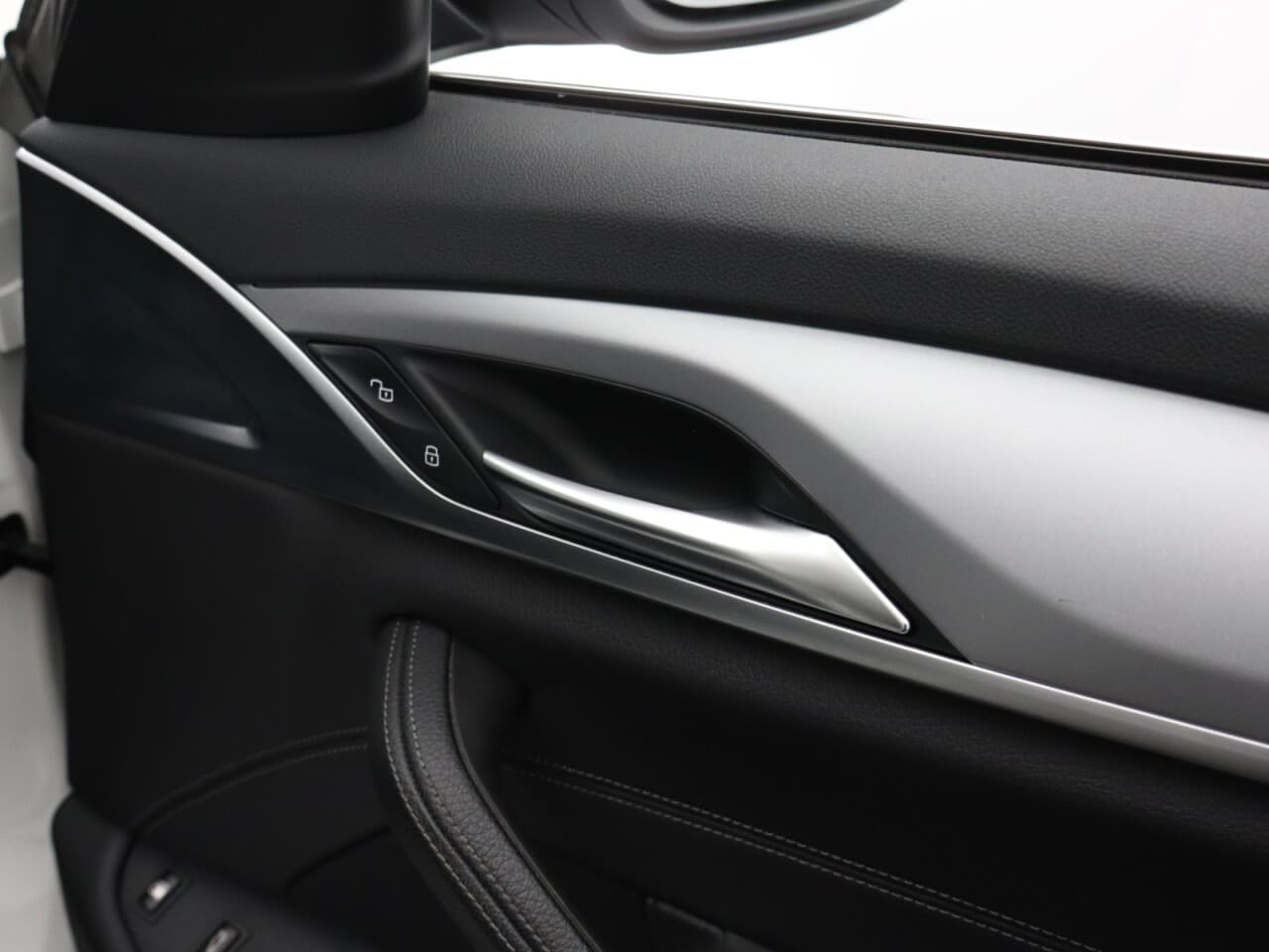 BMW 5 Series 2.0 530e 12kWh SE — image 55