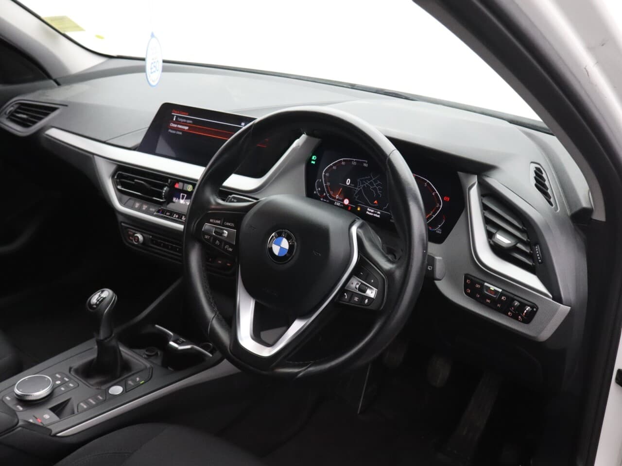 BMW 1 Series 1.5 118i SE (LCP) — image 14