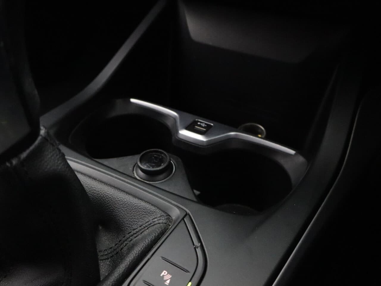 BMW 1 Series 1.5 118i SE (LCP) — image 26