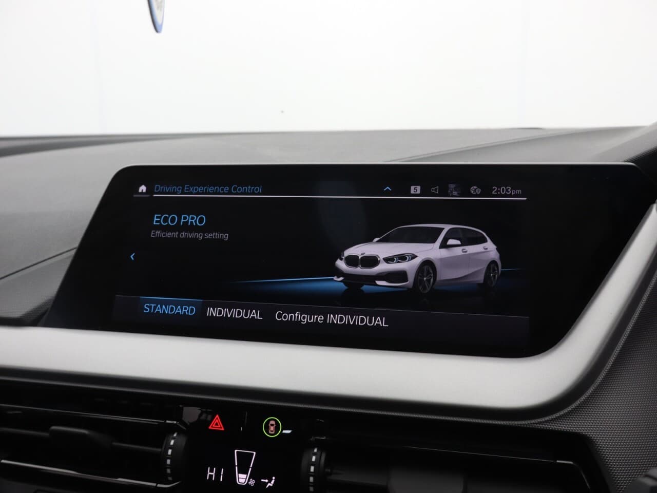 BMW 1 Series 1.5 118i SE (LCP) — image 37