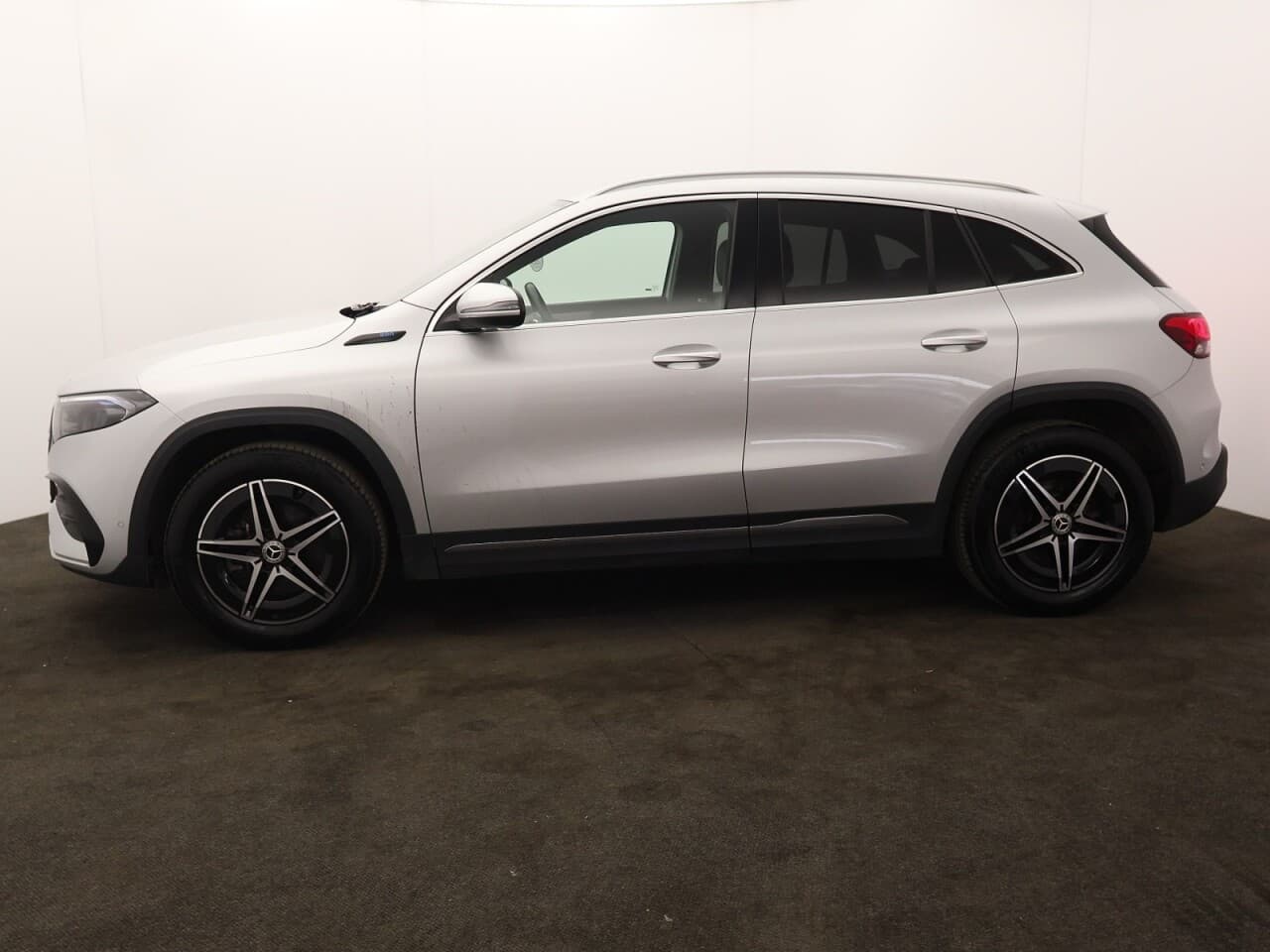 Mercedes-Benz Eqa EQA 250+ 70.5kWh AMG Line — image 6