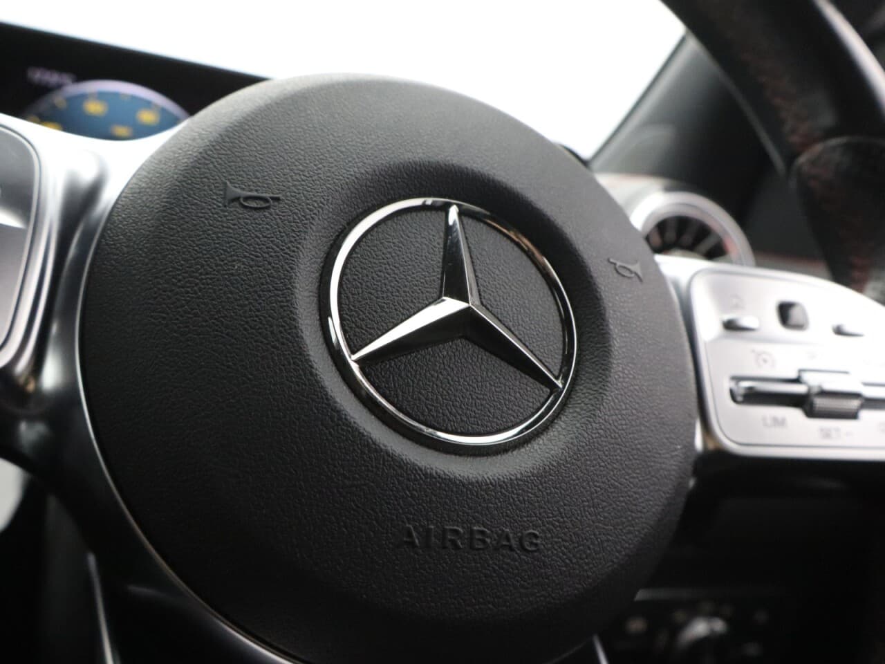 Mercedes-Benz Eqa EQA 250+ 70.5kWh AMG Line — image 20