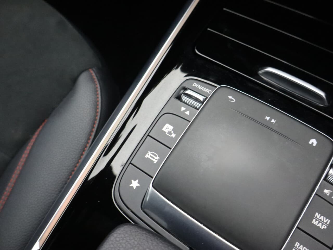 Mercedes-Benz Eqa EQA 250+ 70.5kWh AMG Line — image 26