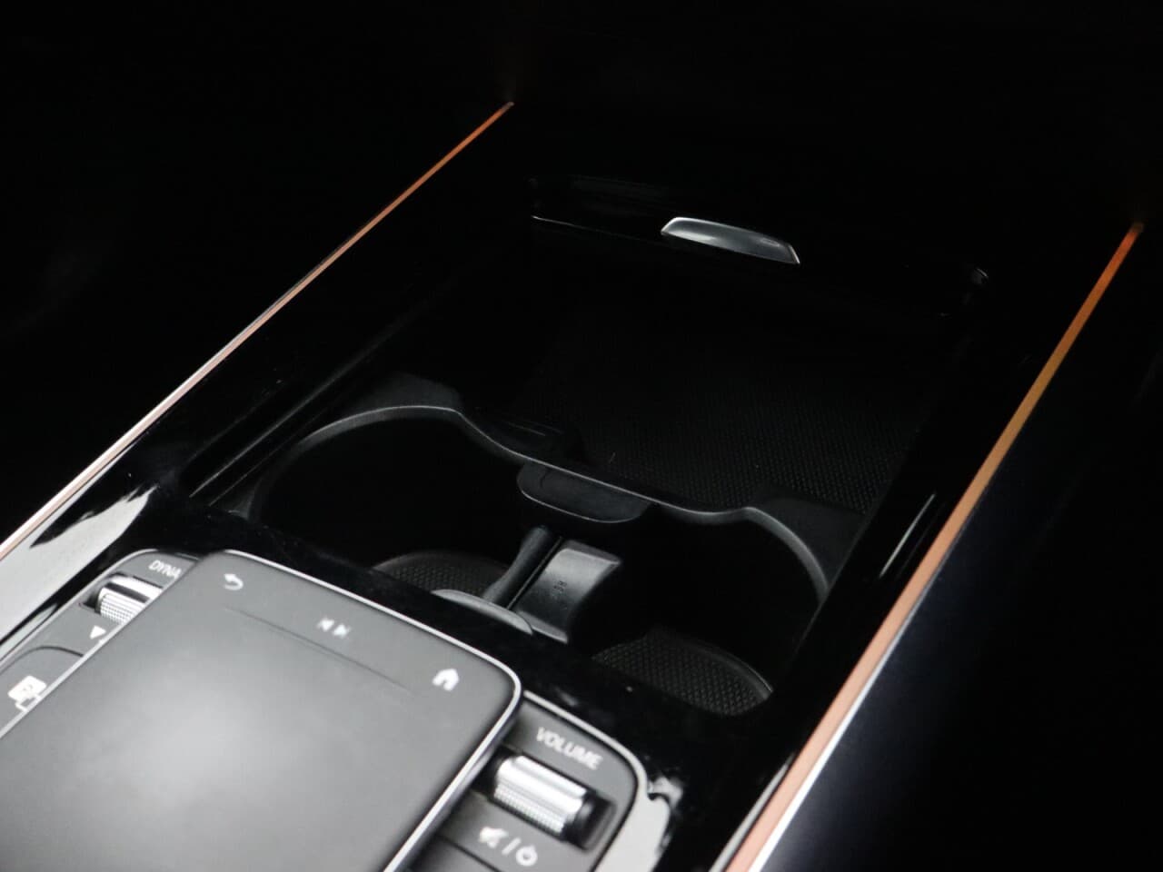 Mercedes-Benz Eqa EQA 250+ 70.5kWh AMG Line — image 27