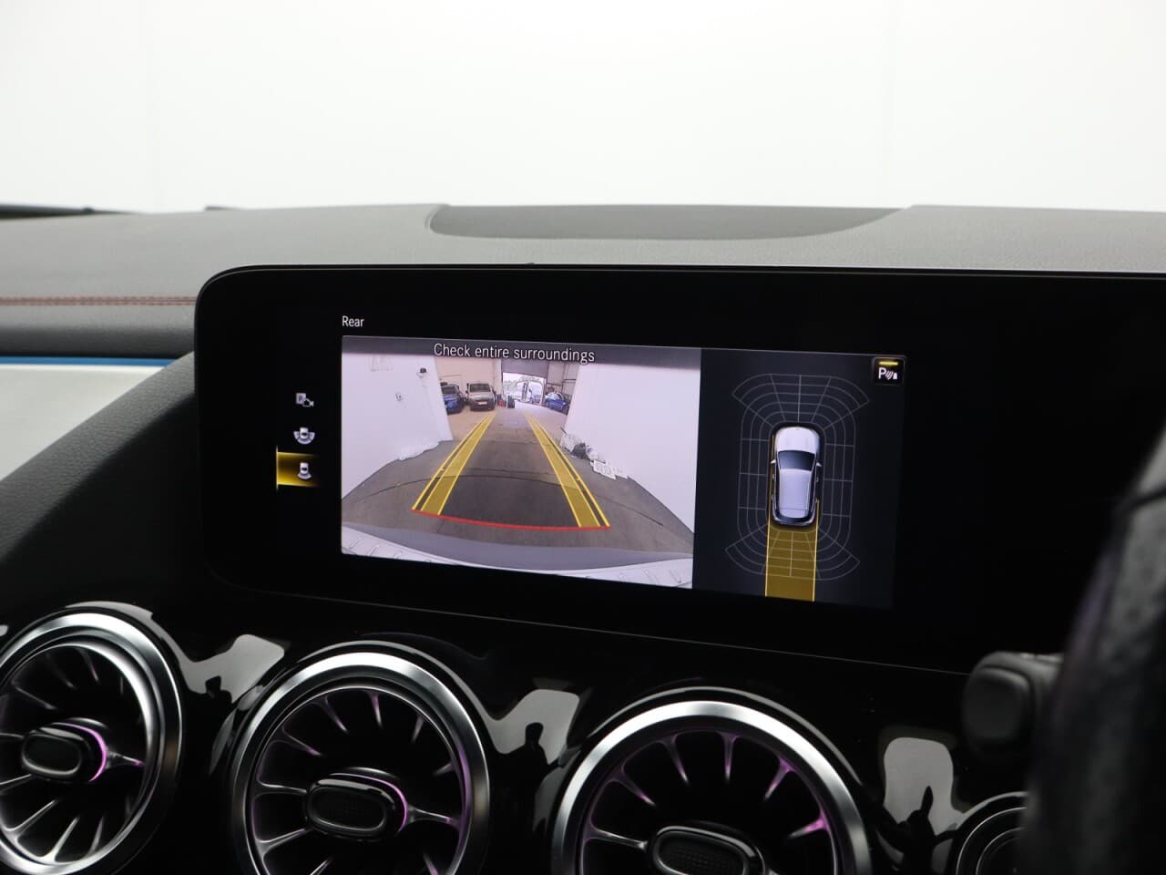 Mercedes-Benz Eqa EQA 250+ 70.5kWh AMG Line — image 33