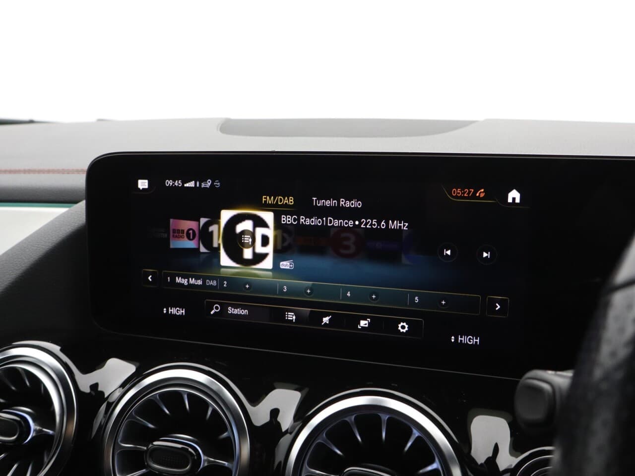 Mercedes-Benz Eqa EQA 250+ 70.5kWh AMG Line — image 35