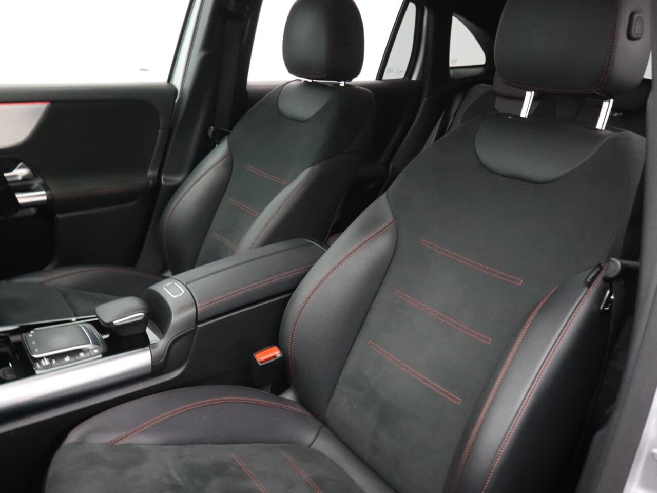 Mercedes-Benz Eqa EQA 250+ 70.5kWh AMG Line — image 45
