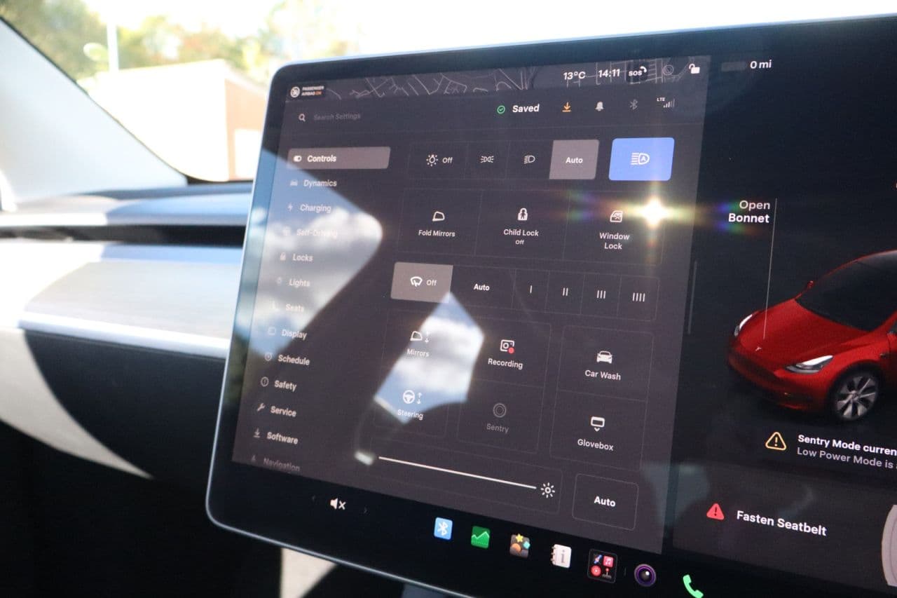 Tesla Model Y (Dual Motor) Long Range — image 30