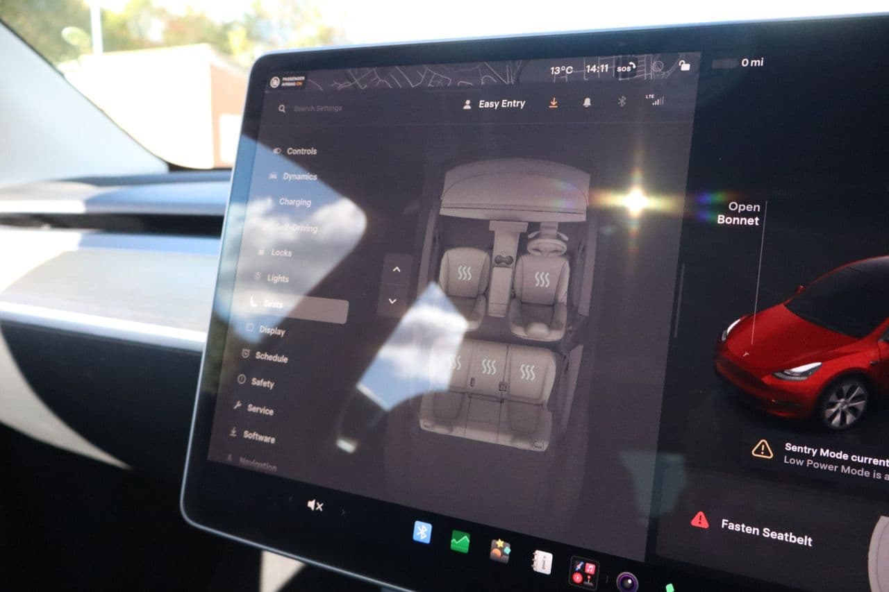 Tesla Model Y (Dual Motor) Long Range — image 33