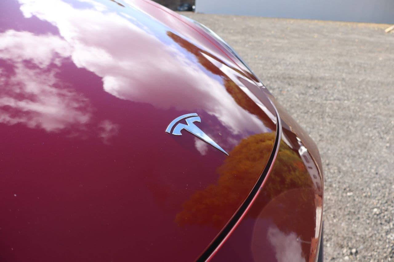 Tesla Model Y (Dual Motor) Long Range — image 52
