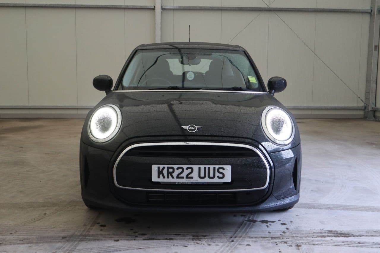 Mini Hatch 1.5 One Classic — image 4