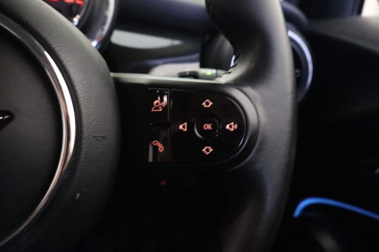 Mini Hatch 1.5 One Classic — image 18