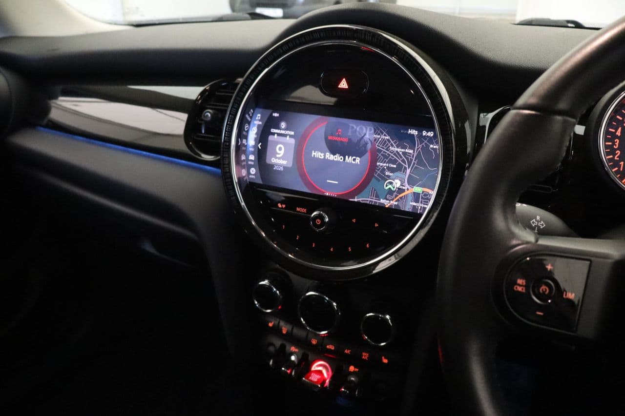 Mini Hatch 1.5 One Classic — image 21