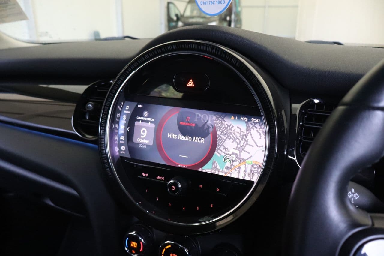 Mini Hatch 1.5 One Classic — image 30