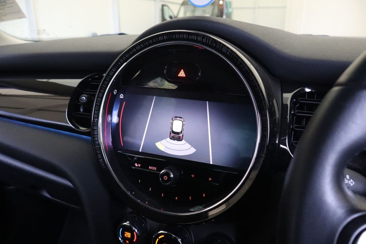 Mini Hatch 1.5 One Classic — image 32
