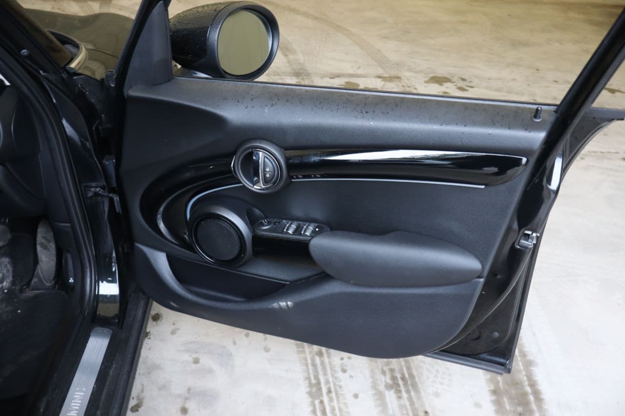 Mini Hatch 1.5 One Classic — image 44