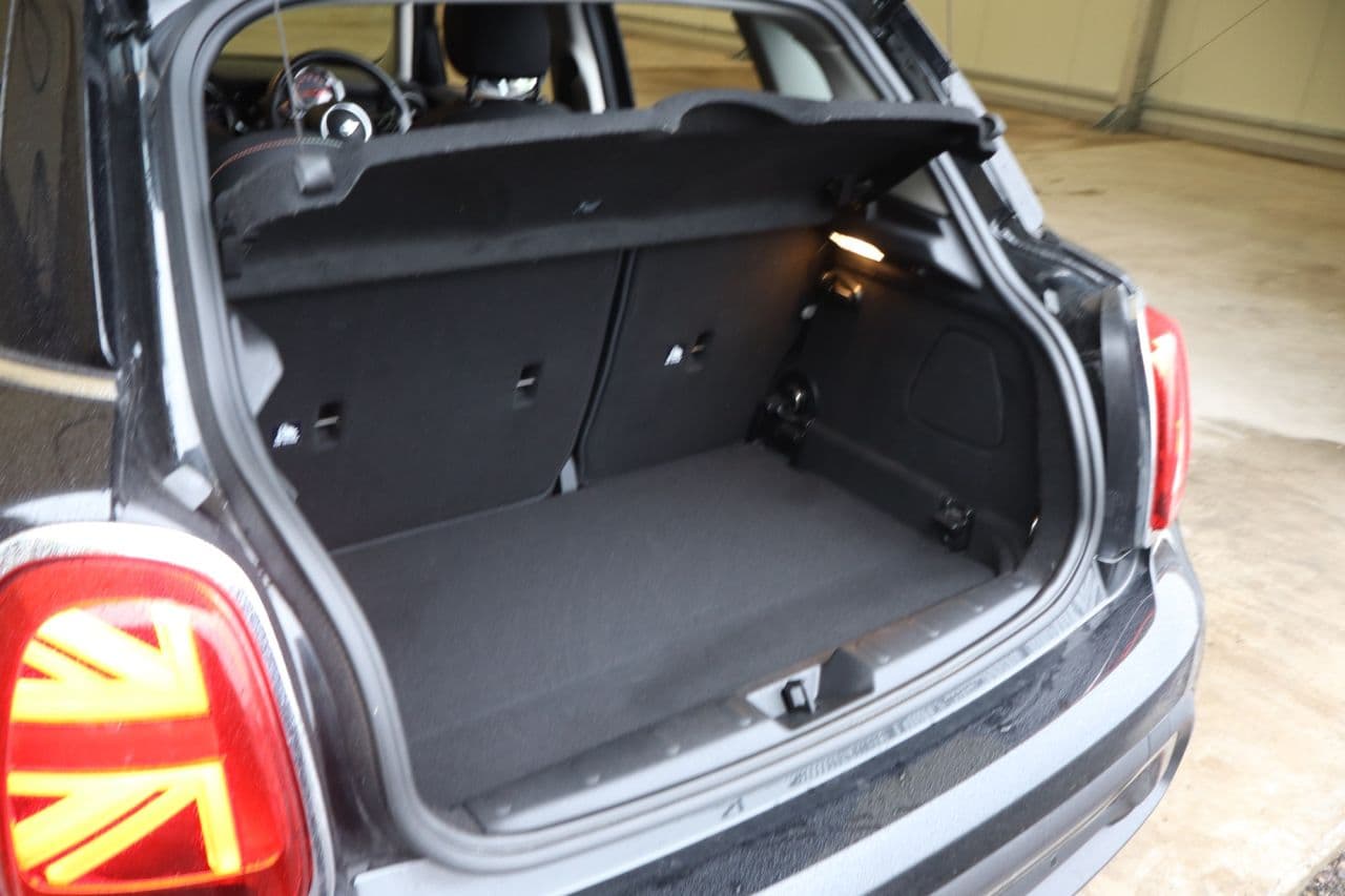Mini Hatch 1.5 One Classic — image 43