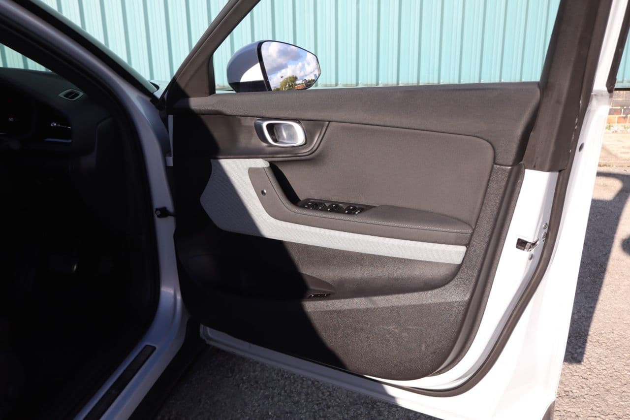 Polestar Polestar 2 Single Motor 78kWh Long Range Fastback — image 42