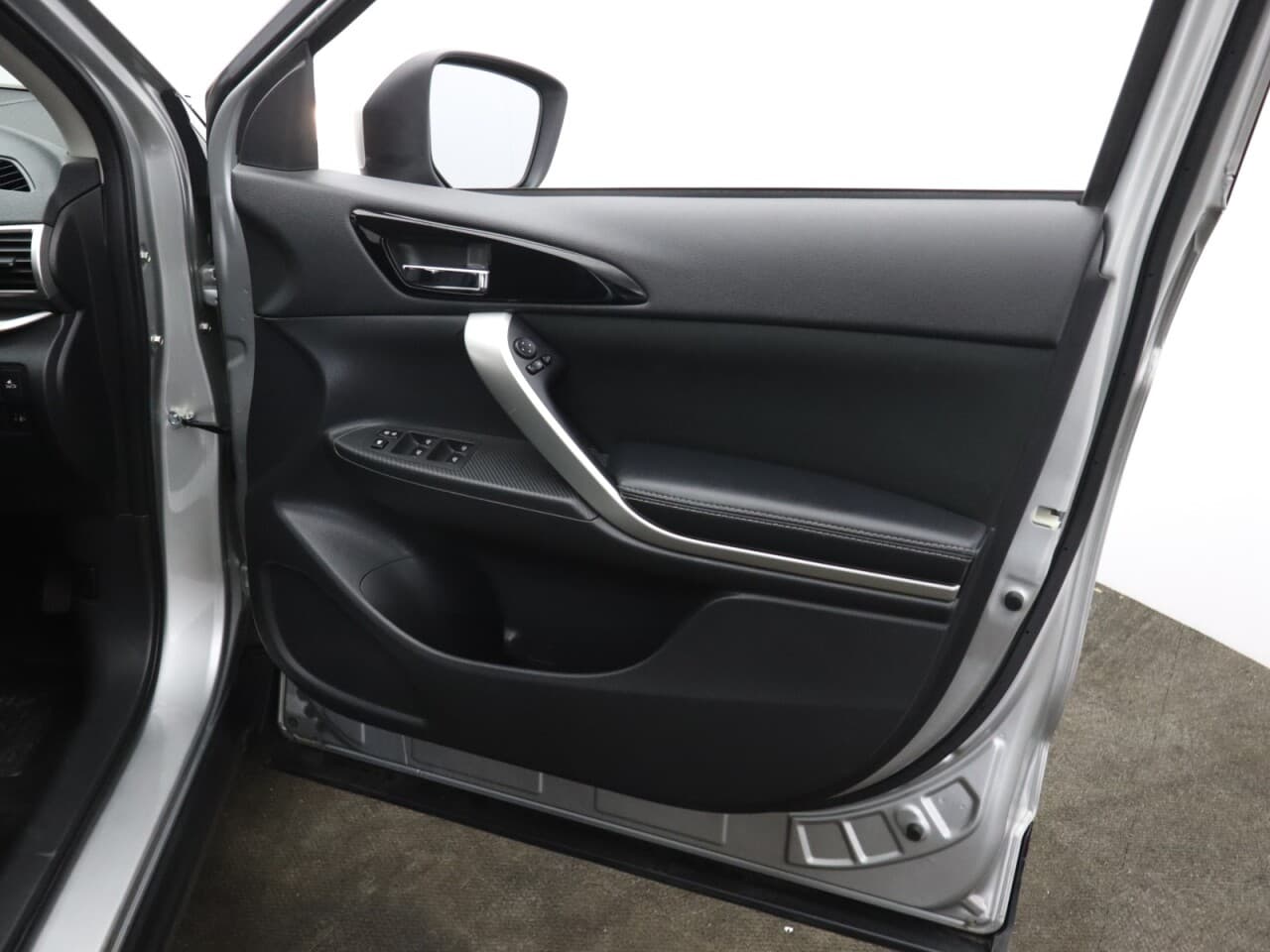 Mitsubishi Eclipse Cross 1.5T 3 — image 40