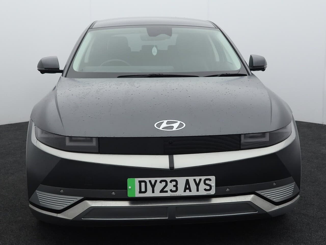 Hyundai Ioniq 5 77kWh Ultimate view 1
