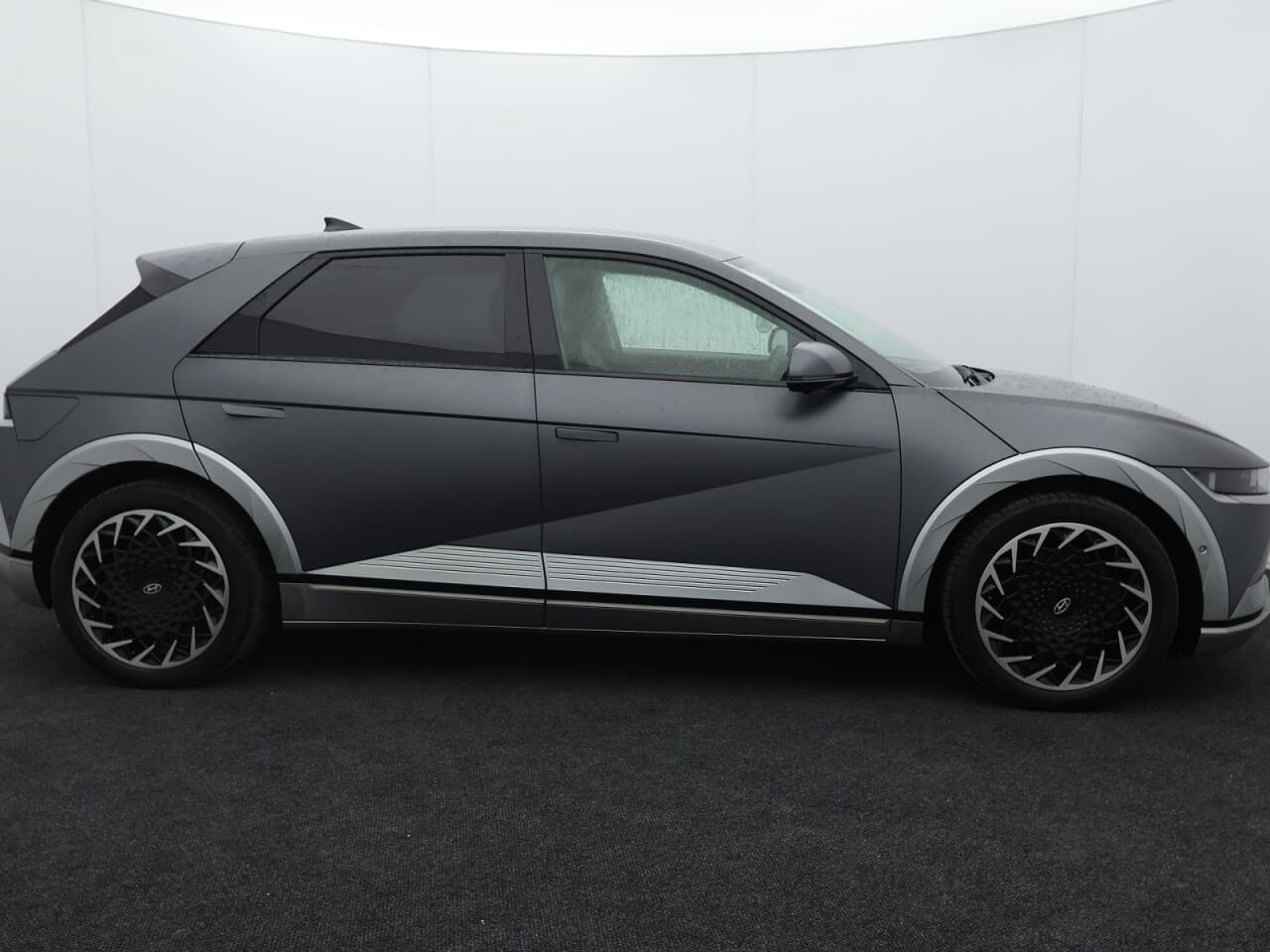 Hyundai Ioniq 5 77kWh Ultimate — image 5