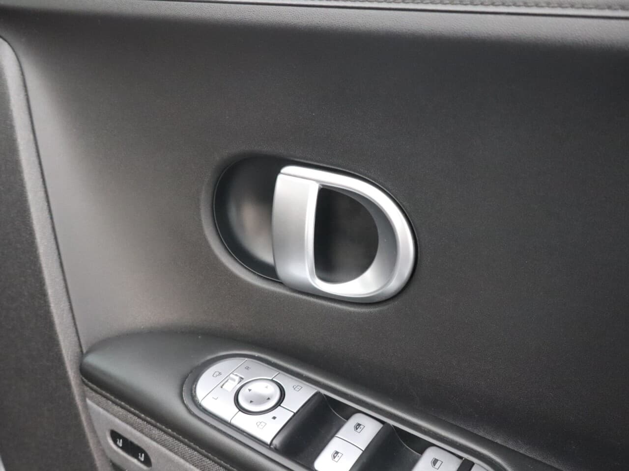 Hyundai Ioniq 5 77kWh Ultimate — image 42