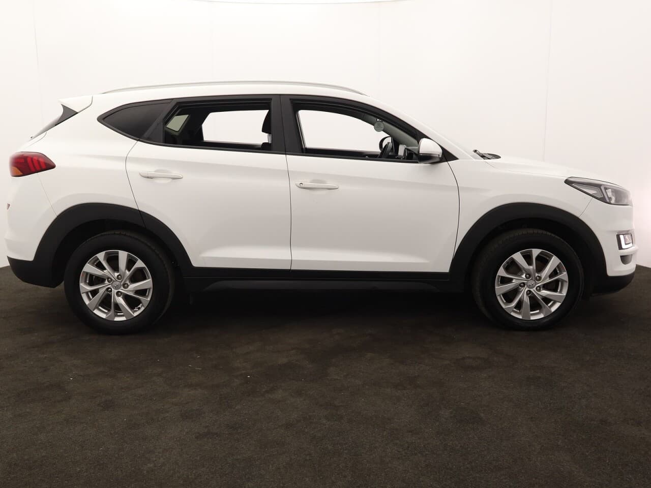 Hyundai Tucson 1.6 GDi SE Nav — image 11