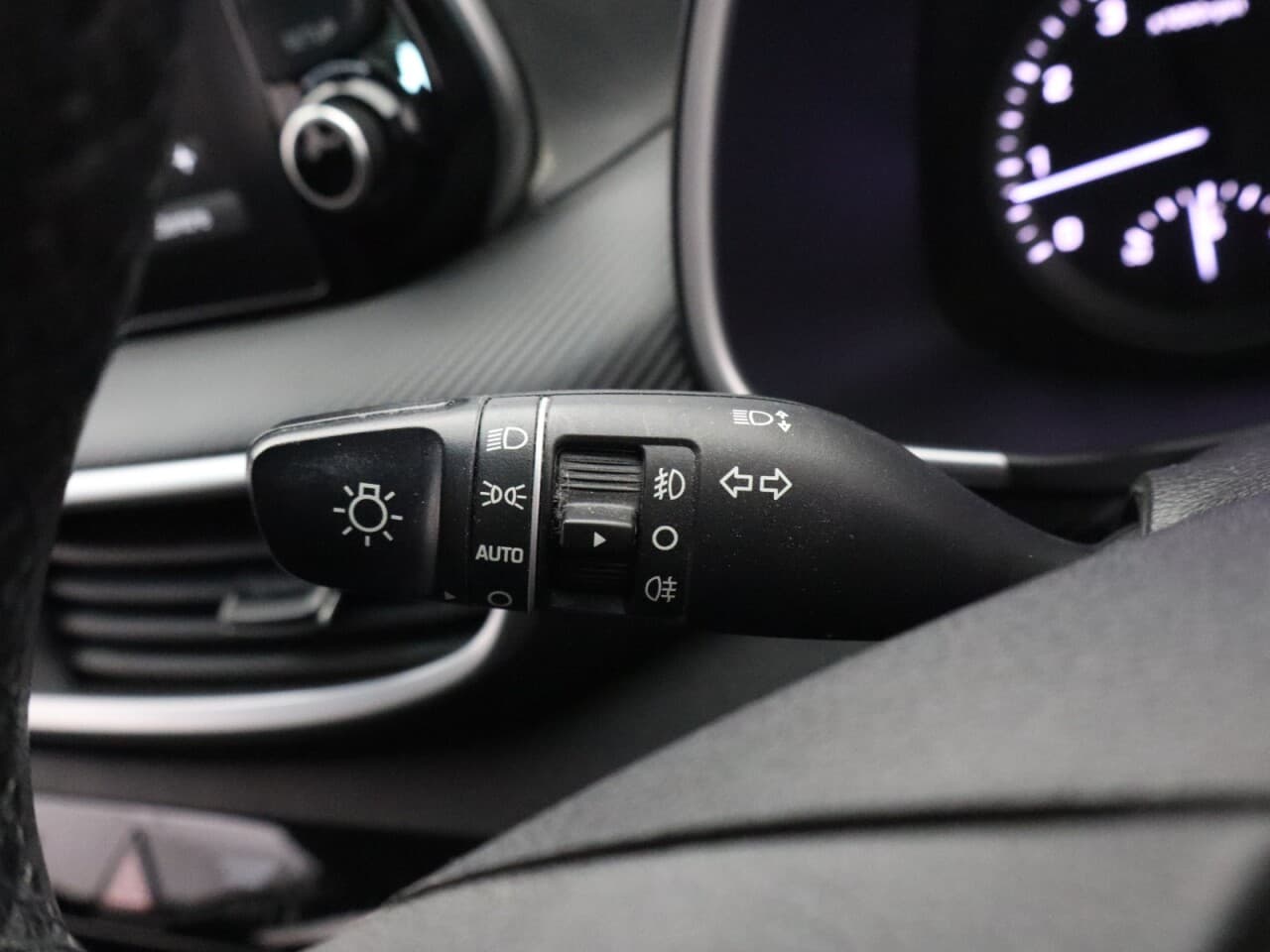 Hyundai Tucson 1.6 GDi SE Nav — image 37
